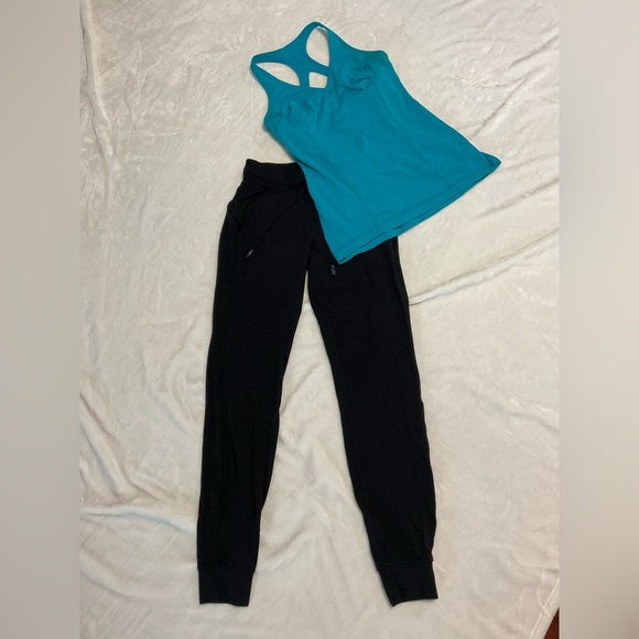 Lululemon Athletica Black Joggers and Aqua Racerback - Picture 1 of 12
